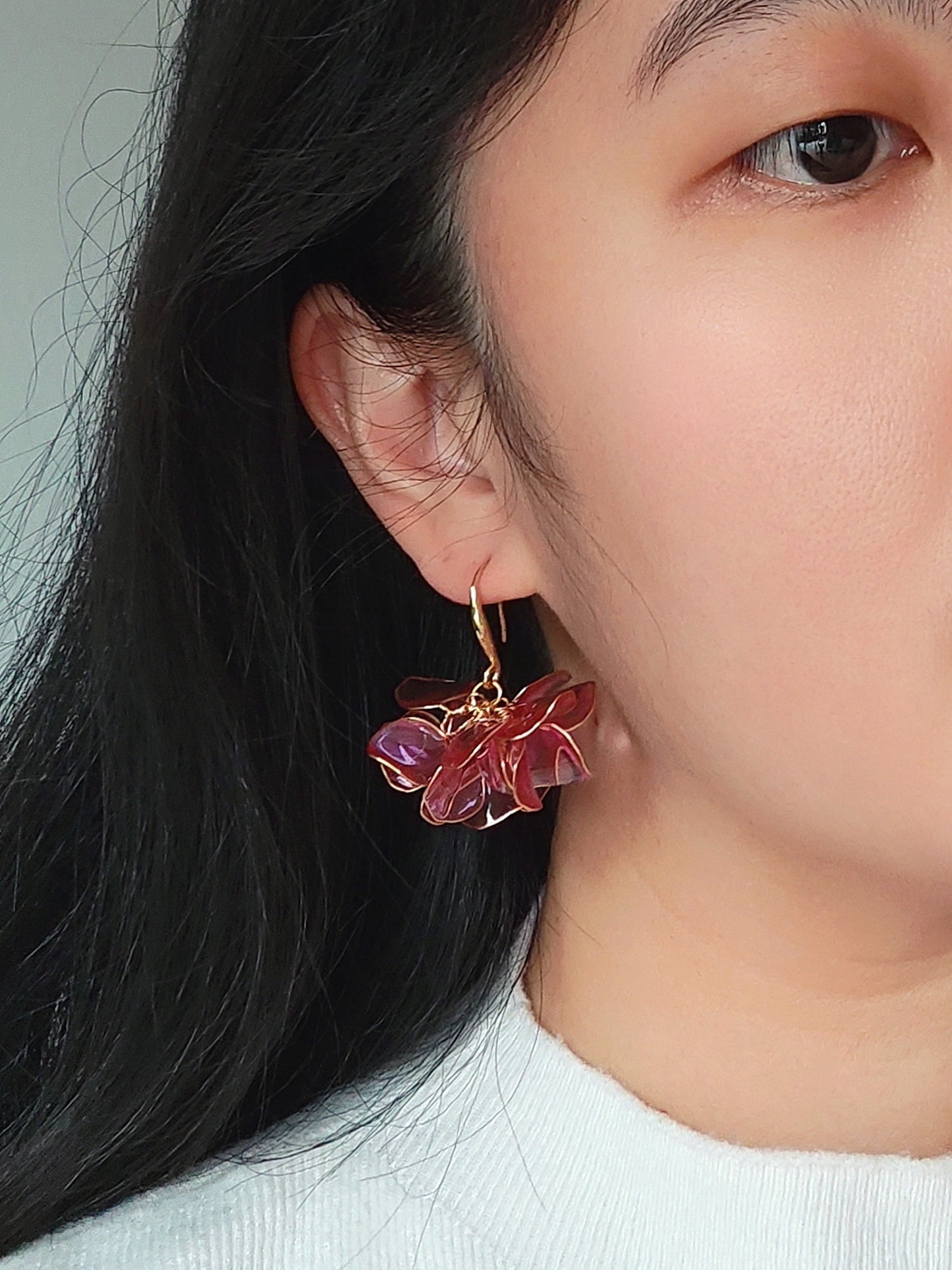 Theia Clear Magenta