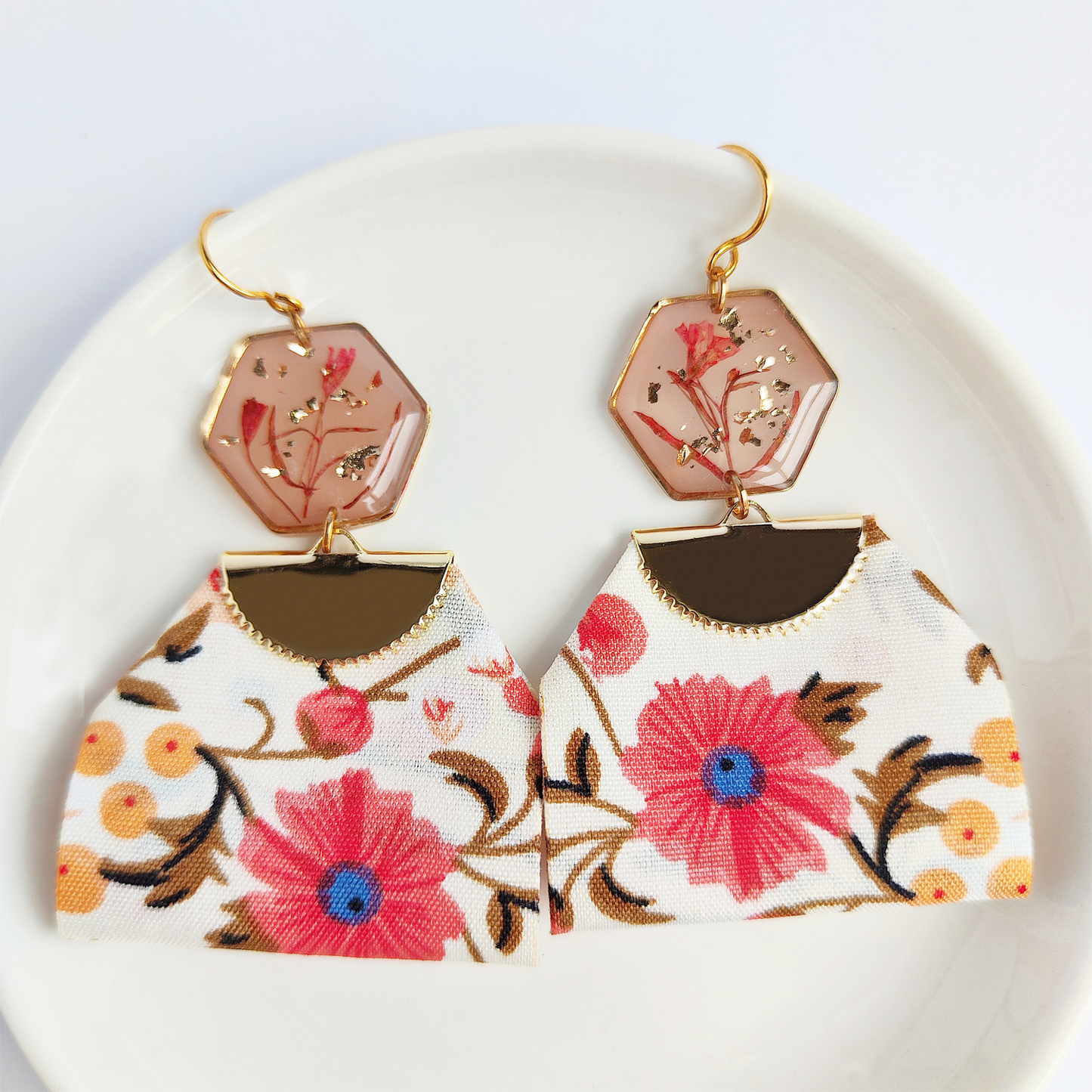 Juventus Earrings (White)