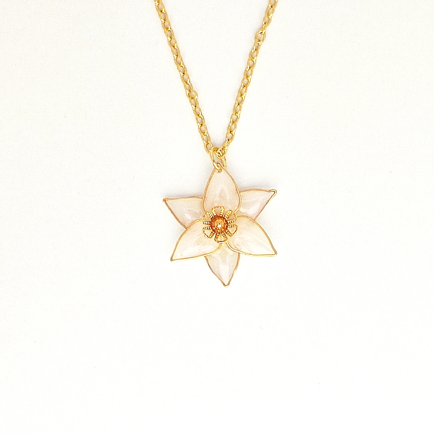 Egeria Necklace (White)