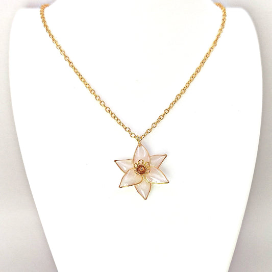 Egeria Necklace (White)