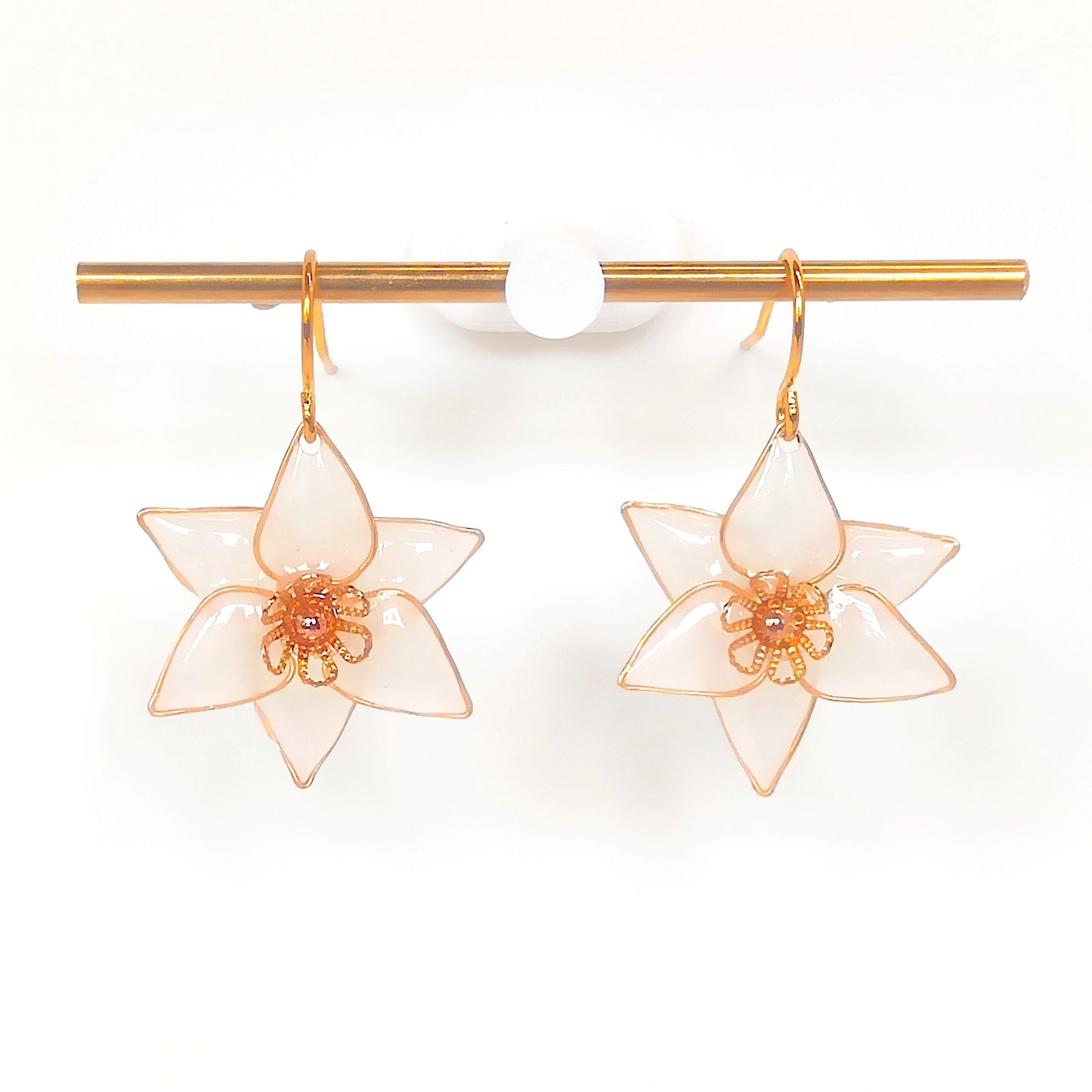 Egeria Earrings White (Gold)
