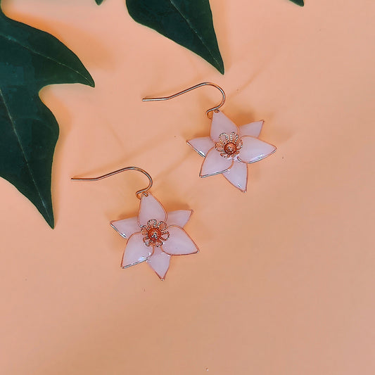 Egeria Earrings White (Gold)