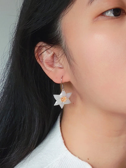 Egeria Earrings White (SS)