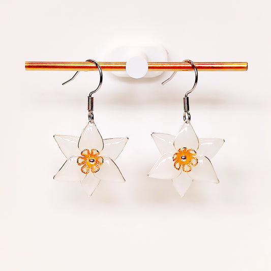 Egeria Earrings White (SS)