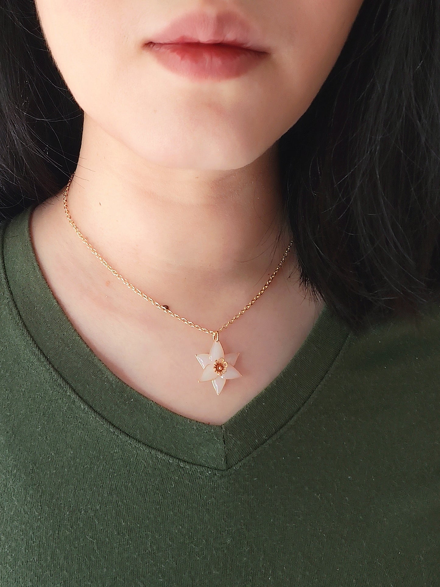 Egeria Necklace White (Gold)