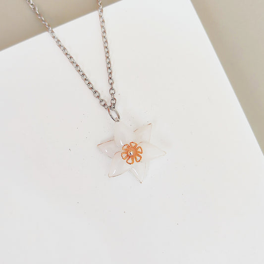 Egeria Necklace White (SS)