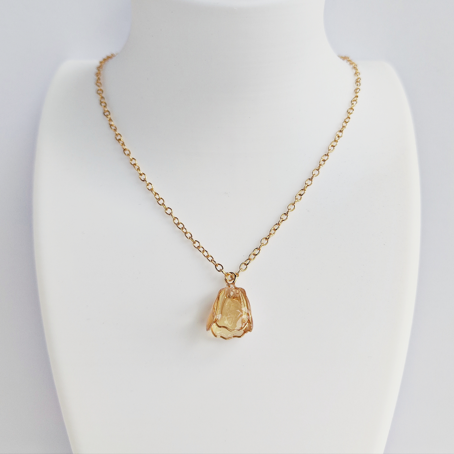 Maia Necklace (Yellow)